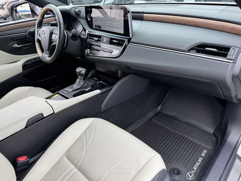 Used 2025 Lexus ES 350 Ultra Luxury image 42