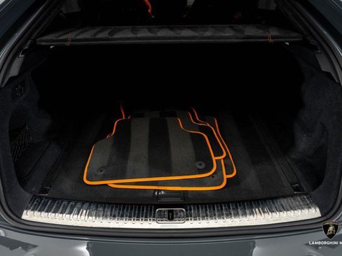 Used 2023 Lamborghini Urus S image 18