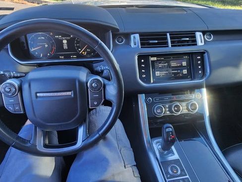 Used 2016 Land Rover Range Rover Sport Supercharged AWD/4WD image 4