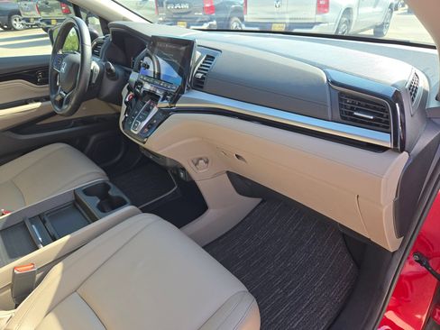 Used 2024 Honda Odyssey Touring image 28