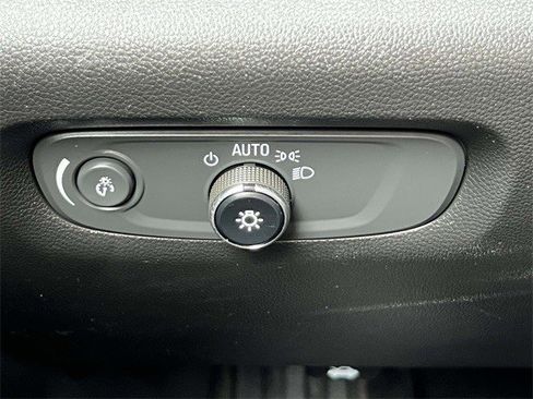 Certified 2023 Chevrolet Traverse RS image 20