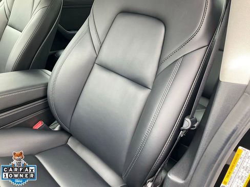 Used 2022 Tesla Model 3 Long Range AWD/4WD image 17