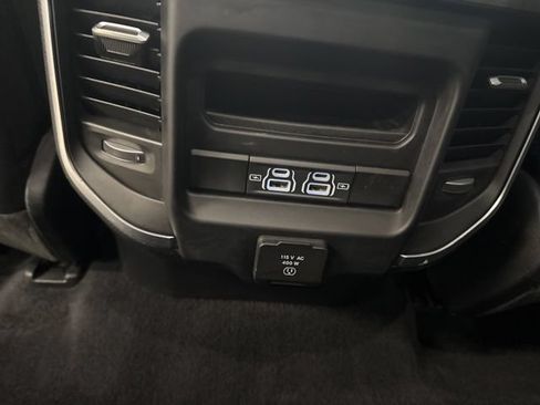 Used 2025 RAM 1500 Big Horn AWD/4WD image 25
