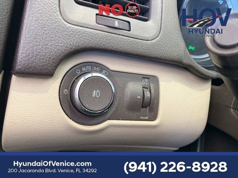 Used 2012 Buick Regal Leather FWD image 16