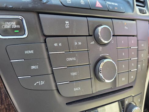 Used 2013 Buick Regal Premium image 23