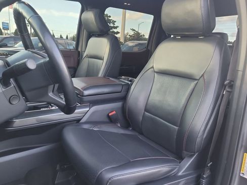 Used 2022 Ford F150 Lariat w/ Equipment Group 502A High image 16