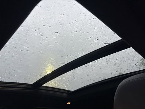 Used 2023 BMW X4 xDrive30i w/ M Sport Package image 10