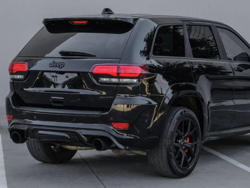 Used 2020 Jeep Grand Cherokee SRT AWD/4WD image 13