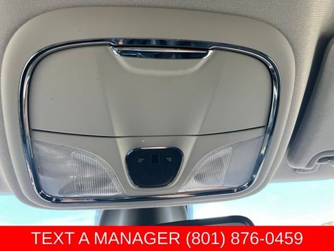 Used 2019 Jeep Cherokee Trailhawk w/ Comfort/Convenience Group AWD/4WD image 28