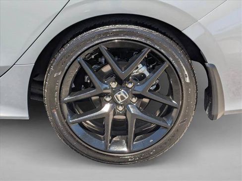 Used 2025 Honda Civic Sport image 23