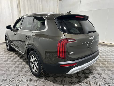 Used 2022 Kia Telluride EX AWD/4WD image 2