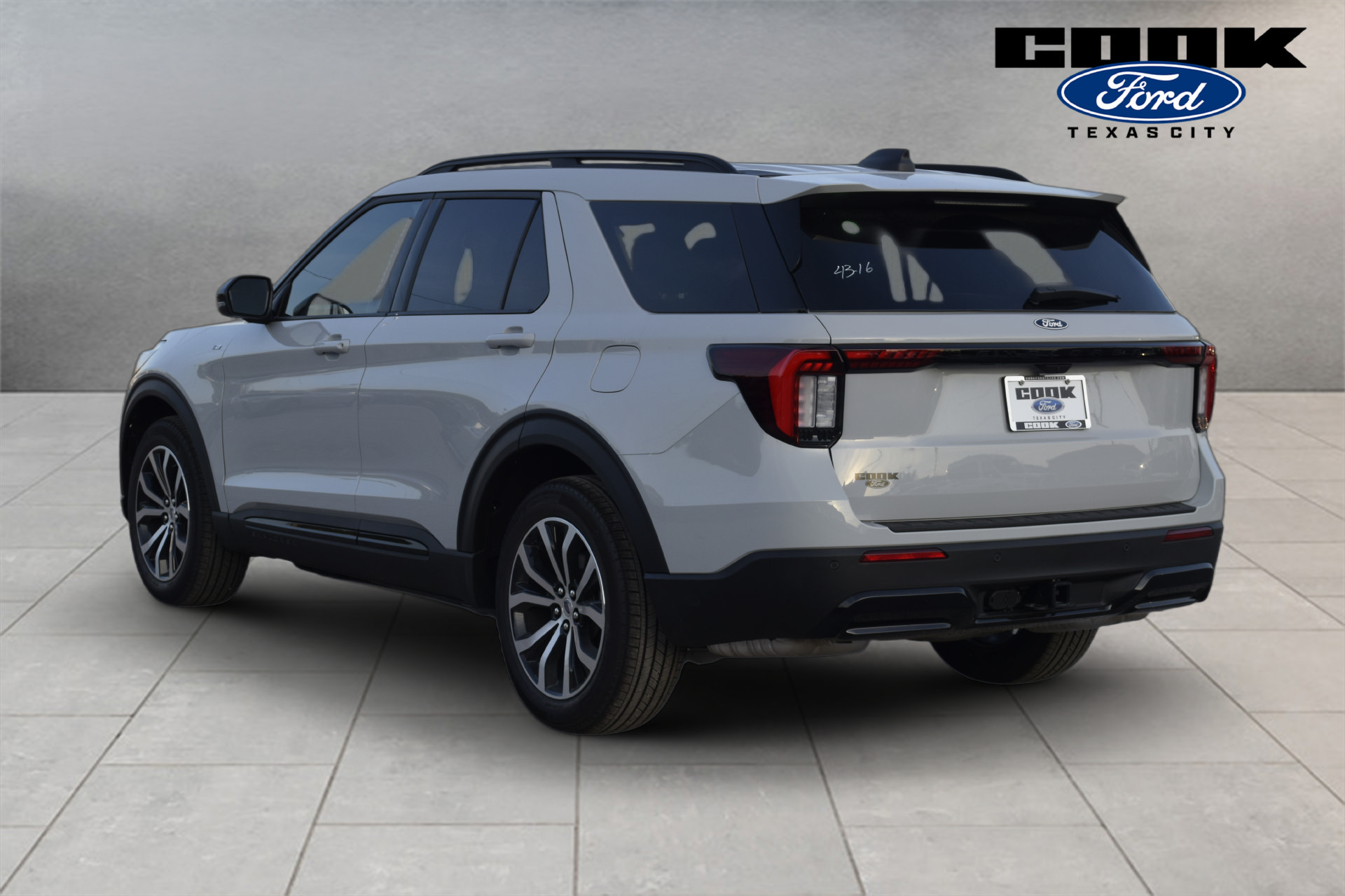 New 2027 Ford Explorer ST-Line w/ Premium Package RWD image 4