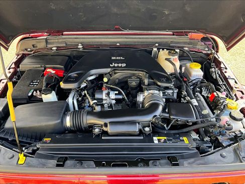 Used 2021 Jeep Wrangler Unlimited Sport image 29