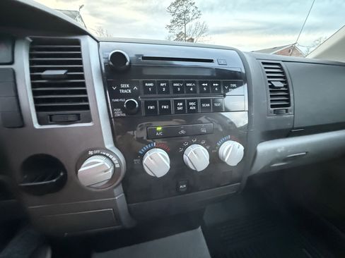 Used 2010 Toyota Tundra 2WD Double Cab image 23