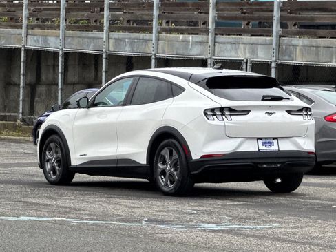 Certified 2023 Ford Mustang Mach-E Select image 6