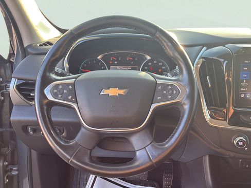 Used 2020 Chevrolet Traverse LT FWD image 28