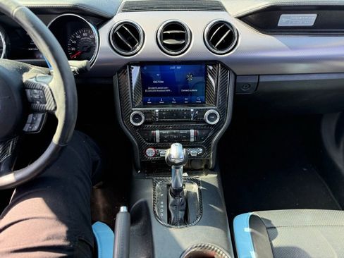 Used 2017 Ford Mustang Coupe image 8