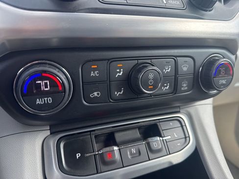 Used 2021 GMC Acadia SLT w/ Technology Package image 6