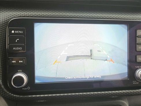 Used 2023 Nissan Kicks SV image 22