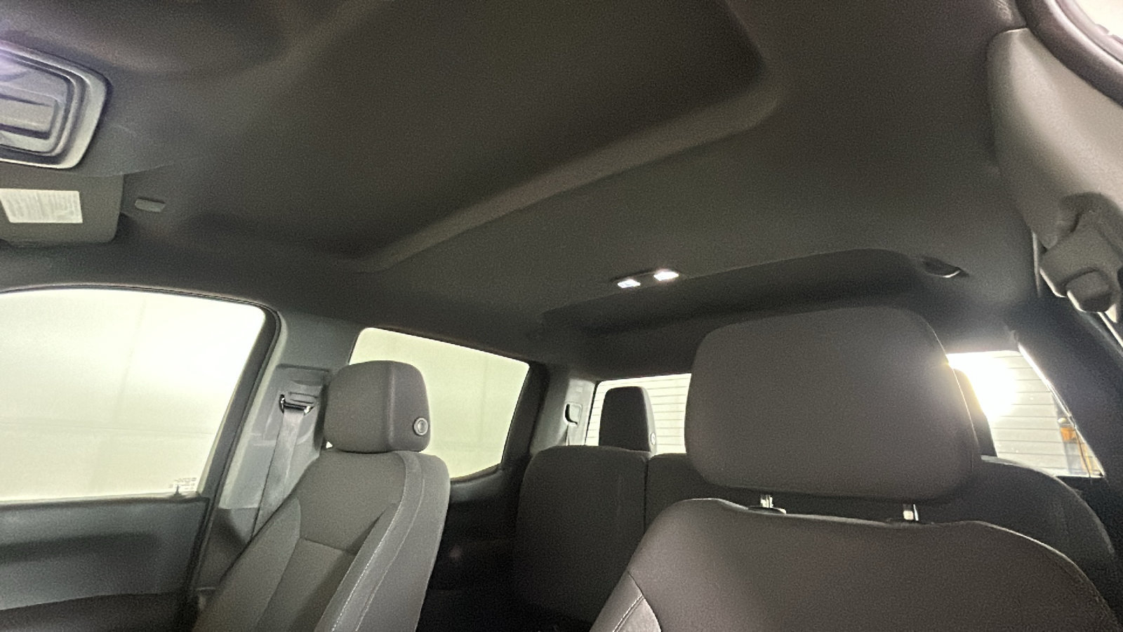 Used 2026 Chevrolet Silverado 1500 Custom Trail Boss w/ Turbomax Blackout Package AWD/4WD image 14