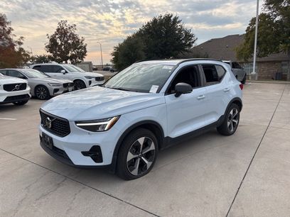 Certified 2025 Volvo XC40 B5 Plus