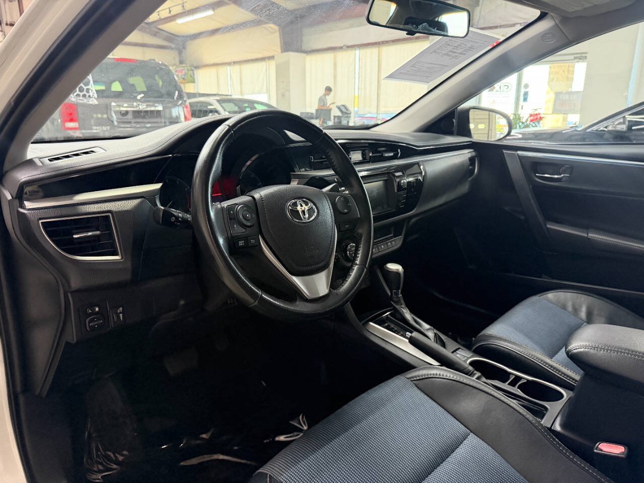 Used 2016 Toyota Corolla S FWD image 18