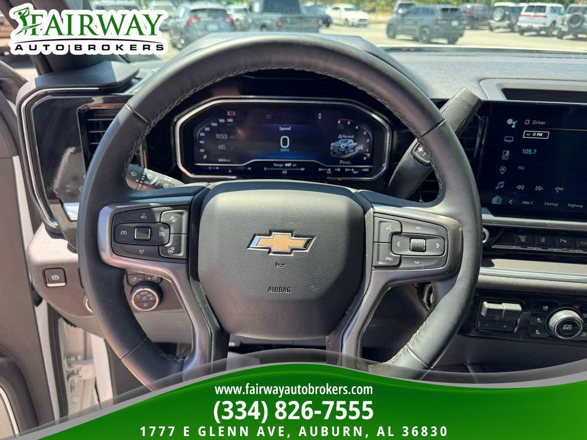 Used 2025 Chevrolet Silverado 2500 High Country w/ Technology Package AWD/4WD image 18
