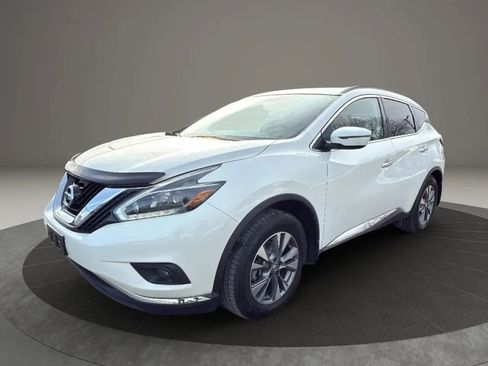 Used 2018 Nissan Murano SV image 1