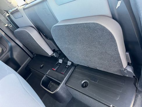 Used 2016 Toyota Tacoma SR5 image 15