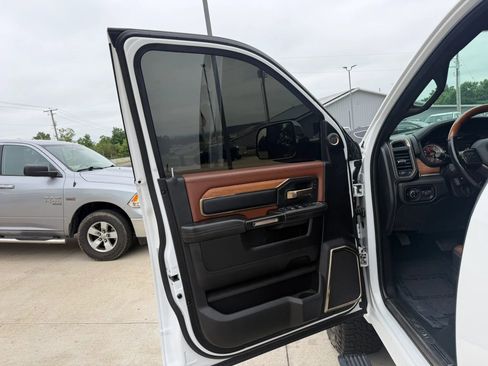 Used 2020 RAM 2500 Limited AWD/4WD image 13