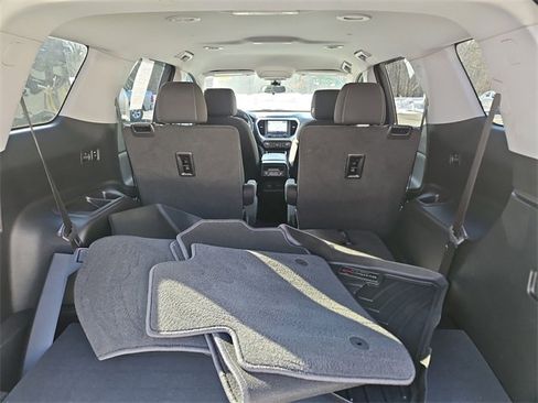 Used 2023 GMC Acadia SLE w/ Driver Convenience Package image 26