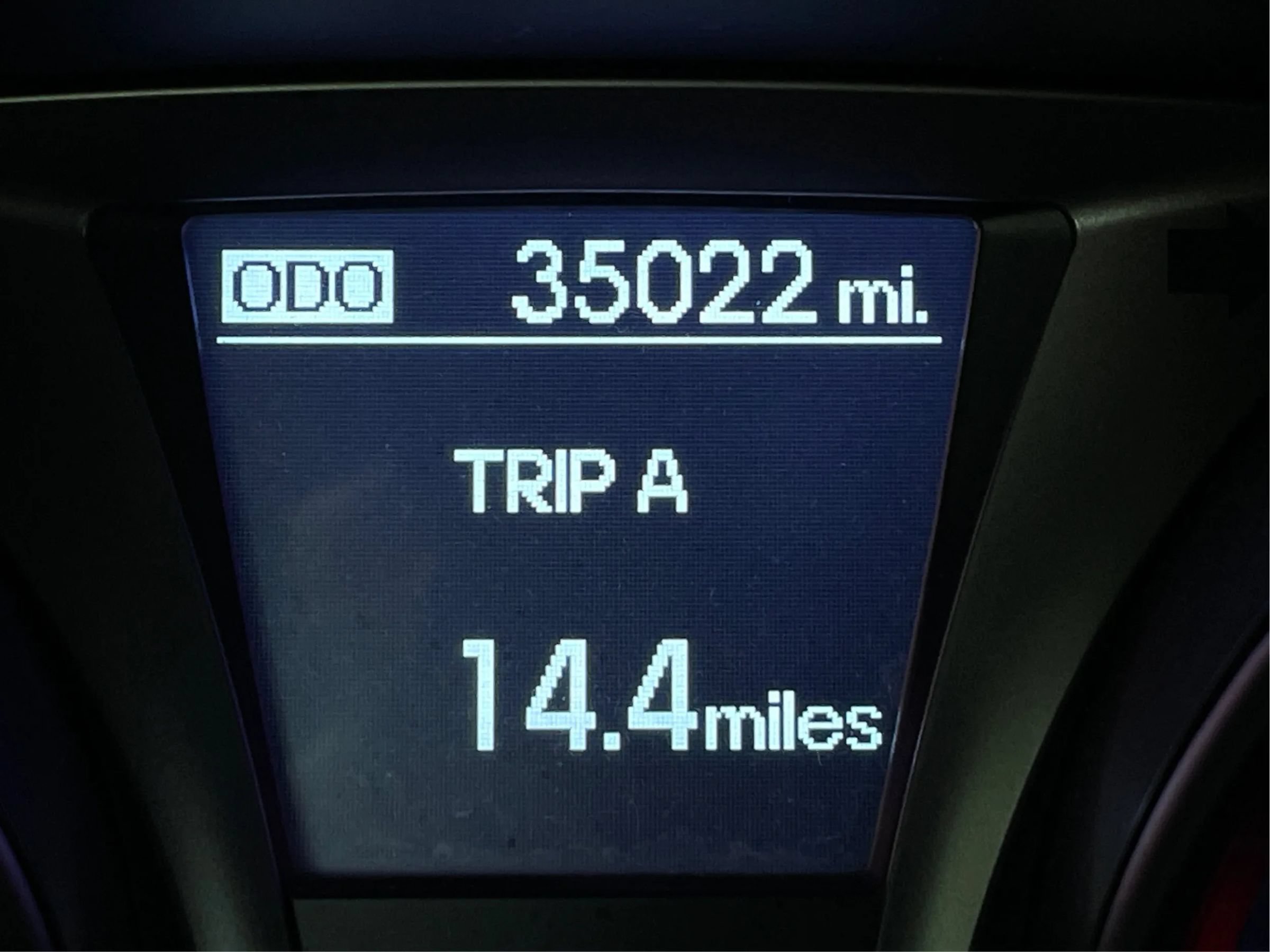Used 2014 Hyundai Genesis 2.0T RWD image 11