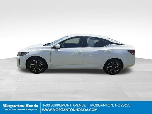 Used 2024 Nissan Sentra SV FWD image 5