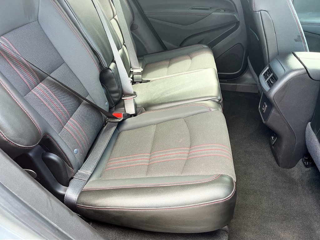 Used 2023 Chevrolet Equinox RS AWD/4WD image 28