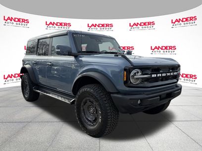 Certified 2025 Ford Bronco Outer Banks w/ Sasquatch Package