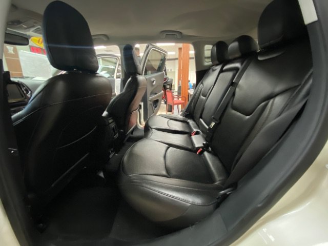 Used 2020 Jeep Compass Limited FWD image 15