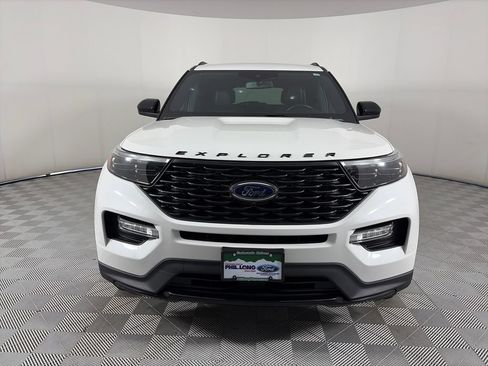 Certified 2023 Ford Explorer ST-Line w/ Class IV Trailer Tow Package AWD/4WD image 2