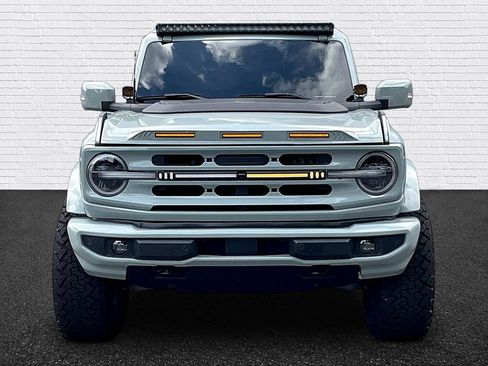 Used 2022 Ford Bronco Outer Banks AWD/4WD image 2