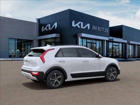New 2026 Kia Niro LX image 6