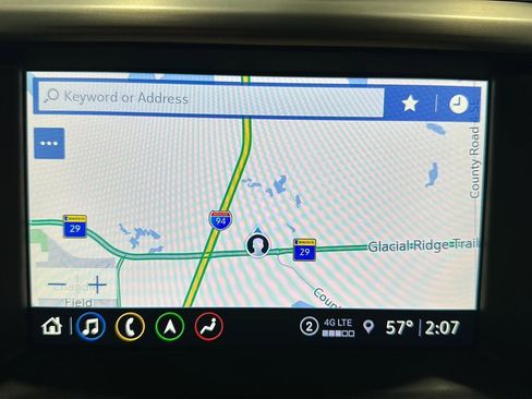 Used 2023 GMC Acadia SLT w/ Preferred Package image 13