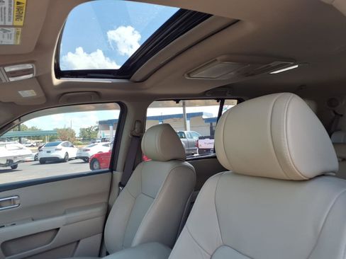 Used 2013 Honda Pilot Touring image 25