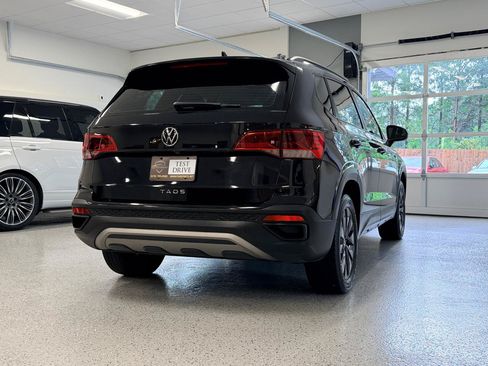 Used 2023 Volkswagen Taos S FWD image 8