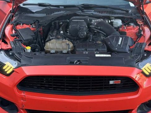 Used 2016 Ford Mustang GT Premium RWD image 12
