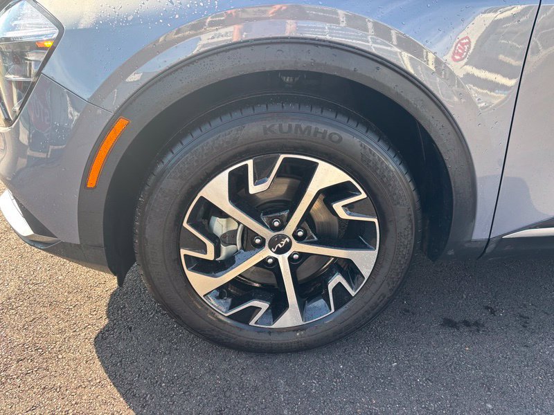 Used 2023 Kia Sportage EX FWD image 16