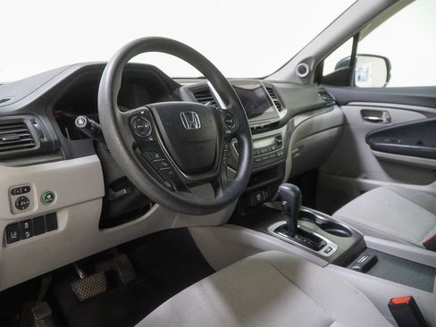Used 2018 Honda Pilot EX image 24