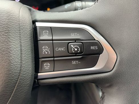 Used 2023 Jeep Compass High Altitude AWD/4WD image 22