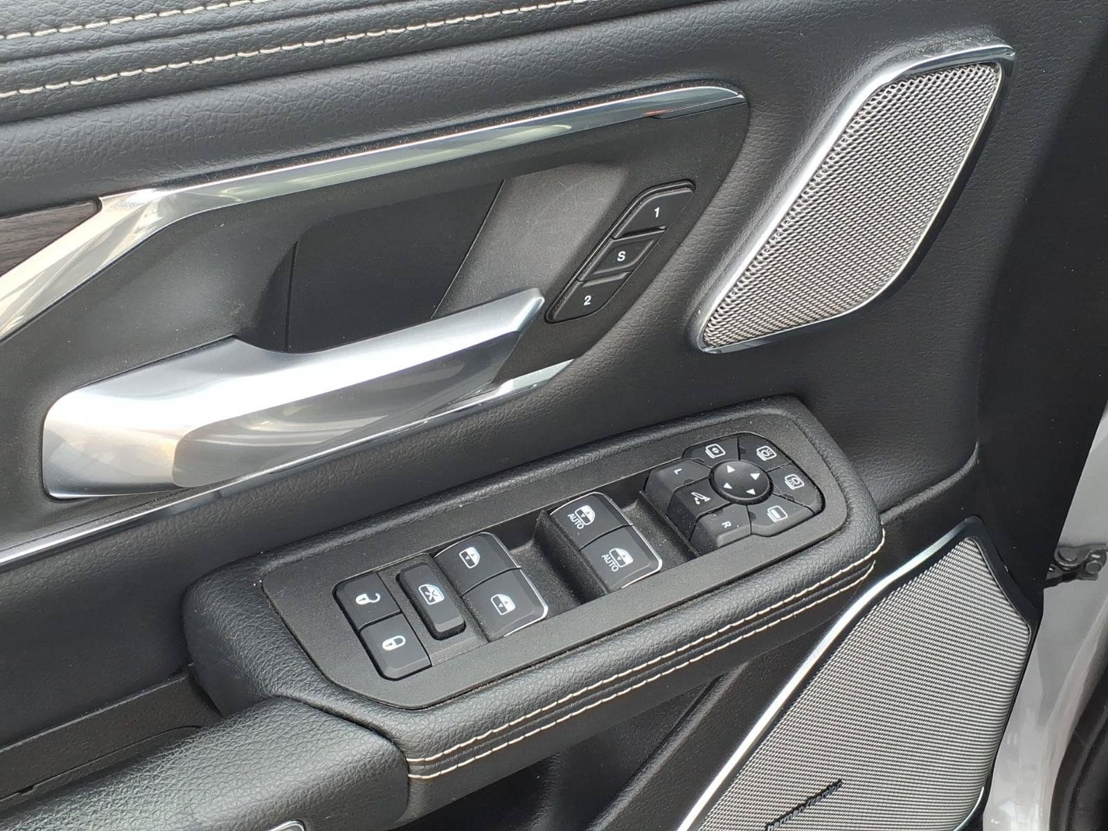 Used 2025 RAM 1500 Laramie w/ Advanced Safety Group II AWD/4WD image 16