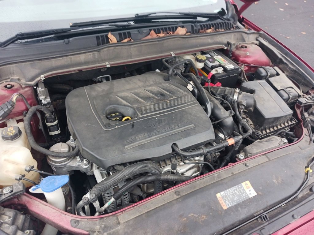 Used 2014 Ford Fusion SE FWD image 17