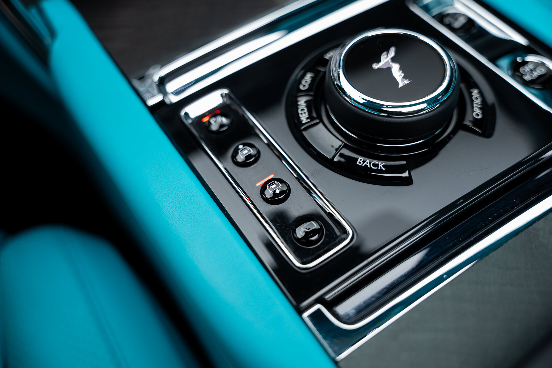 Used 2019 Rolls-Royce Cullinan AWD/4WD image 54