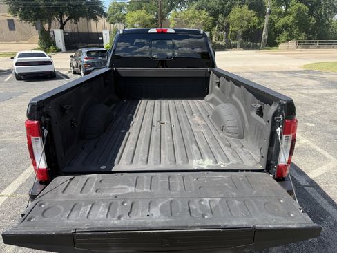 Used 2017 Ford F350 King Ranch w/ FX4 Off-Road Package image 38